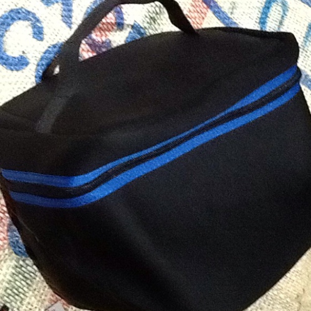 NWT Hefty Neoprene Gear Bag. Top Zip w/ Handle.